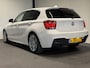 BMW 1-Serie 118i High Executive (PANO, LED, STOELVERWARMING, GROOT NAVI, PARKEERSENSOREN)