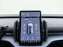 Volvo EX30 Extended Range Plus Europa / Elektr. Stoelen / Getint Glas / Stoel + Stuurw. Verwarming / ACC / BLIS / Harman&Kardon Audio / Elektr. Achterklep / PDC + Camera /