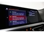 BMW 4-Serie Cabrio M440i xDrive High Executive / Air Collar (nekverwarming / BMW Laserlight / Elektr. verstelbare voorstoelen (links met memory) / Harman Kardon Surround Sound / Stoelverwarming / 20" / Rondomzichtcamera / HUD / Apple Carplay - Android Auto / Adaptief M onderstel / Elektr. wegklapbare trekhaak / Leder interieur / Dodehoekdetectie / Achteruitrijcamera