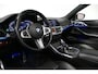 BMW 4-Serie Cabrio M440i xDrive High Executive / Air Collar (nekverwarming / BMW Laserlight / Elektr. verstelbare voorstoelen (links met memory) / Harman Kardon Surround Sound / Stoelverwarming / 20" / Rondomzichtcamera / HUD / Apple Carplay - Android Auto / Adaptief M onderstel / Elektr. wegklapbare trekhaak / Leder interieur / Dodehoekdetectie / Achteruitrijcamera