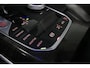 BMW 4-Serie Cabrio M440i xDrive High Executive / Air Collar (nekverwarming / BMW Laserlight / Elektr. verstelbare voorstoelen (links met memory) / Harman Kardon Surround Sound / Stoelverwarming / 20" / Rondomzichtcamera / HUD / Apple Carplay - Android Auto / Adaptief M onderstel / Elektr. wegklapbare trekhaak / Leder interieur / Dodehoekdetectie / Achteruitrijcamera