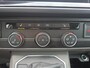 Volkswagen Transporter 2.0 TDI L2H1 30 DC Bulli | Trekhaak | Achteruitrijcamera | Betimmering | Lederen bekleding | Stoelverwarming | Adapt. Cruise control | 12 maanden garantie! |