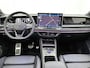 Volkswagen Tayron 1.5 eHybrid R-Line Edition | Navigatie | Apple carplay | Adaptieve cruise control | Travel Assist | Stoel en Stuurverwarming | 360' camera | Trekhaak | Panoramaschuif-kantel dak | 20" inch Velgen | Dodehoek sensoren | Parkeersensoren | Elektrische achterklep | Elektrisch verstelbare stoelen | Ledere bekleding |
