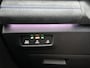 Volkswagen Tayron 1.5 eHybrid R-Line Edition | Navigatie | Apple carplay | Adaptieve cruise control | Travel Assist | Stoel en Stuurverwarming | 360' camera | Trekhaak | Panoramaschuif-kantel dak | 20" inch Velgen | Dodehoek sensoren | Parkeersensoren | Elektrische achterklep | Elektrisch verstelbare stoelen | Ledere bekleding |