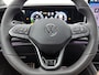Volkswagen Tayron 1.5 eHybrid R-Line Edition | Navigatie | Apple carplay | Adaptieve cruise control | Travel Assist | Stoel en Stuurverwarming | 360' camera | Trekhaak | Panoramaschuif-kantel dak | 20" inch Velgen | Dodehoek sensoren | Parkeersensoren | Elektrische achterklep | Elektrisch verstelbare stoelen | Ledere bekleding |