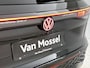Volkswagen Tayron 1.5 eHybrid R-Line Edition | Navigatie | Apple carplay | Adaptieve cruise control | Travel Assist | Stoel en Stuurverwarming | 360' camera | Trekhaak | Panoramaschuif-kantel dak | 20" inch Velgen | Dodehoek sensoren | Parkeersensoren | Elektrische achterklep | Elektrisch verstelbare stoelen | Ledere bekleding |