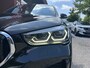 BMW X1 xDrive25e Executive M-Sport SOH 100% // FULL LED // NAVI // SPORTSTOELEN + STOELVERWARMING // PDC // ELEK. KOFFERKLEP