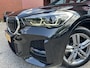 BMW X1 xDrive25e Executive M-Sport SOH 100% // FULL LED // NAVI // SPORTSTOELEN + STOELVERWARMING // PDC // ELEK. KOFFERKLEP