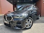 BMW X1 xDrive25e Executive M-Sport // FULL LED // NAVI // SPORTSTOELEN + STOELVERWARMING // PDC // ELEK. KOFFERKLEP