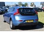 Volvo V40 2.0 T2 122PK Kinetic | Stoelverwarming | Cruise Control | PDC V+A | 16'' |