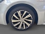 Toyota Corolla Touring Sports 1.8 Hybrid Dynamic | Parkeer camera | Stoelverwarming | Climate control | Cruise Control
