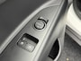 Kia Stonic 1.0 T-GDi MHEV DynamicLine | Trekhaak | Navigatie | Cruise | Two-Tone kleurstelling