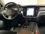 Volvo V60 2.0 B3 Sport 163Pk Automaat (APPLE CARPLAY, GROOT NAVI, CAMERA, GETINT GLAS, KEYLESS, SPORTSTOELEN, ELEK ACHTERKLEP, NIEUWE APK, NIEUWSTAAT)