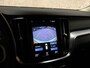 Volvo V60 2.0 B3 Sport 163Pk Automaat (APPLE CARPLAY, GROOT NAVI, CAMERA, GETINT GLAS, KEYLESS, SPORTSTOELEN, ELEK ACHTERKLEP, NIEUWE APK, NIEUWSTAAT)
