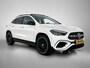 Mercedes-Benz GLA 250 e AMG Plug-In Hybride AMG Line | Night Pakket | Trekhaak | Panorama Schuif Kanteldak | 20 Inch AMG Velgen | Dodehoek Assist | Stuur en Stoelverwarming. Inclusief 24 maanden Mercedes-Benz Certified garantie voor Europa.