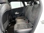 Mercedes-Benz GLA 250 e AMG Plug-In Hybride AMG Line | Night Pakket | Trekhaak | Panorama Schuif Kanteldak | 20 Inch AMG Velgen | Dodehoek Assist | Stuur en Stoelverwarming. Inclusief 24 maanden Mercedes-Benz Certified garantie voor Europa.