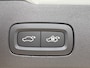 Volvo V60 2.0 T6 Plug-in hybrid AWD Ultra Dark | Google | Long Range | Schuif-/Kanteldak | Adaptieve Cruise Control | DAB | Head-Up Display | Camera | Stoelverwarming Voor + Achter | Harman Kardon Audio | Getint Glas | Zitverlenging | Elek. Stoelen | Memory | 19" LM