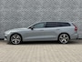 Volvo V60 2.0 T6 Plug-in hybrid AWD Ultra Dark | Google | Long Range | Schuif-/Kanteldak | Adaptieve Cruise Control | DAB | Head-Up Display | Camera | Stoelverwarming Voor + Achter | Harman Kardon Audio | Getint Glas | Zitverlenging | Elek. Stoelen | Memory | 19" LM