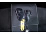 Volkswagen Golf 1.0 eTSI Life Business Carplay Achteruitrijcamera ACC Navi Massagestoel 1e Eigenaar NAP