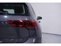 Volkswagen Golf 1.0 eTSI Life Business Carplay Achteruitrijcamera ACC Navi Massagestoel 1e Eigenaar NAP