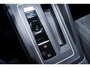 Volkswagen Golf 1.0 eTSI Life Business Carplay Achteruitrijcamera ACC Navi Massagestoel 1e Eigenaar NAP