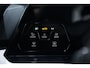 Volkswagen Golf 1.0 eTSI Life Business Carplay Achteruitrijcamera ACC Navi Massagestoel 1e Eigenaar NAP