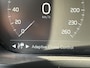 Volvo XC60 2.0 Recharge T6 AWD R-Design / Automaat / NL-Auto / Styling-Pack / 22'' LMV / Dealer-Onderhouden / ERAD reeds vervangen / Pilot-Assist / Open-Panodak / Elektr.-Uitklapbare Trekhaak / Stoel-/Stuurverwarming / Adaptieve Cruise-Control Stop&Go / Climate-Control / Keyless / LED / Dodehoek-Detectie / Apple-Carplay & Android-Auto / Elektr.-Stoelen met Geheugen / DAB Radio-Bluetooth / Navi / Elektr.-Achterklep / Standkachel / PDC V+A / Camera / ENZ.