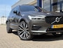 Volvo XC60 2.0 Recharge T6 AWD R-Design / Automaat / NL-Auto / Styling-Pack / 22'' LMV / Dealer-Onderhouden / ERAD reeds vervangen / Pilot-Assist / Open-Panodak / Elektr.-Uitklapbare Trekhaak / Stoel-/Stuurverwarming / Adaptieve Cruise-Control Stop&Go / Climate-Control / Keyless / LED / Dodehoek-Detectie / Apple-Carplay & Android-Auto / Elektr.-Stoelen met Geheugen / DAB Radio-Bluetooth / Navi / Elektr.-Achterklep / Standkachel / PDC V+A / Camera / ENZ.
