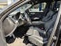 Volvo XC60 2.0 Recharge T6 AWD R-Design / Automaat / NL-Auto / Styling-Pack / 22'' LMV / Dealer-Onderhouden / ERAD reeds vervangen / Pilot-Assist / Open-Panodak / Elektr.-Uitklapbare Trekhaak / Stoel-/Stuurverwarming / Adaptieve Cruise-Control Stop&Go / Climate-Control / Keyless / LED / Dodehoek-Detectie / Apple-Carplay & Android-Auto / Elektr.-Stoelen met Geheugen / DAB Radio-Bluetooth / Navi / Elektr.-Achterklep / Standkachel / PDC V+A / Camera / ENZ.