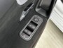Mercedes-Benz A-klasse 180 AMG Nightpakket | Panoramadak | Sfeerverlichting | CarPlay | Augmented Reality | Parkeerpakket met Camera |. Inclusief 24 maanden Mercedes-Benz Certified garantie voor Europa.