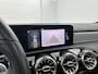 Mercedes-Benz A-klasse 180 AMG Nightpakket | Panoramadak | Sfeerverlichting | CarPlay | Augmented Reality | Parkeerpakket met Camera |. Inclusief 24 maanden Mercedes-Benz Certified garantie voor Europa.