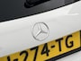Mercedes-Benz A-klasse 180 AMG Nightpakket | Panoramadak | Sfeerverlichting | CarPlay | Augmented Reality | Parkeerpakket met Camera |. Inclusief 24 maanden Mercedes-Benz Certified garantie voor Europa.