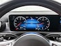 Mercedes-Benz A-klasse 180 AMG Nightpakket | Panoramadak | Sfeerverlichting | CarPlay | Augmented Reality | Parkeerpakket met Camera |. Inclusief 24 maanden Mercedes-Benz Certified garantie voor Europa.