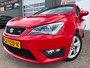SEAT Ibiza SC 1.0 EcoTSI FR met deukje in de motorkap en parkeersensoren en navigatie en bluetooth telefoon