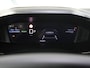 Peugeot e-2008 EV Allure Avantage 54 kWh 156PK | 1ste eigenaar | AppleCarPlay/AndroidAuto | Climate Control | Adaptive Cruise Control | 360'Camera | Keyless | FULL LED | Navigatie | LMV | Parkeersensoren | Privacy Glass | Isofix |