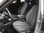 Peugeot e-2008 EV Allure Avantage 54 kWh 156PK | 1ste eigenaar | AppleCarPlay/AndroidAuto | Climate Control | Adaptive Cruise Control | 360'Camera | Keyless | FULL LED | Navigatie | LMV | Parkeersensoren | Privacy Glass | Isofix |