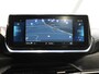 Peugeot e-2008 EV GT Pack 50 kWh 136PK | 1ste eigenaar | 3 FASE | AppleCarplay/AndroidAuto | Schuifkanteldak | Alcantara/LEER | 18"LMV | Camera | AUTOMAAT | Keyless | Adaptive Cruise Control | Climate Control | Camera | FULL LED | Two-Tone | Sfeerverlichting | Isofix | Privacy Glass |