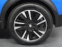 Peugeot e-2008 EV GT Pack 50 kWh 136PK | 1ste eigenaar | 3 FASE | AppleCarplay/AndroidAuto | Schuifkanteldak | Alcantara/LEER | 18"LMV | Camera | AUTOMAAT | Keyless | Adaptive Cruise Control | Climate Control | Camera | FULL LED | Two-Tone | Sfeerverlichting | Isofix | Privacy Glass |