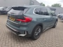 BMW X1 xDrive30e X-Line | PANO-SCHUIFDAK | LEER | HARMAN KARDON | HEAD-UP | CAMERA | STOELEN VOOR ELEKTRISCH VERSTELBAAR