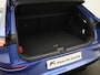 Volkswagen T-Roc 1.5eTsi/150PK R Line First Edition Black Style DSG · Navigatie · 360°Camera + Parkeersensoren · Stoel- & stuurverwarming · Garantie t/m 28-11-2025