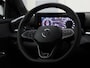 Volkswagen T-Roc 1.5eTsi/150PK R Line First Edition Black Style DSG · Navigatie · 360°Camera + Parkeersensoren · Stoel- & stuurverwarming · Garantie t/m 28-11-2025
