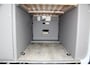 LMC Camper C590 'Innovan' Buscamper. Geweldig mooie LMC buscamper ! V.v. de krachtige 170pk Ford dieselmotor. Airco, voorraamverw., Xenon verlichting, trekhaak, luifel, metallic lak, LM wielen, garage, camera, adapt. cruise cntrl, lane assist, koel-, vriesvak, toilet, kookgelegenheid etc.