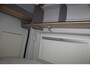 LMC Camper C590 'Innovan' Buscamper. Geweldig mooie LMC buscamper ! V.v. de krachtige 170pk Ford dieselmotor. Airco, voorraamverw., Xenon verlichting, trekhaak, luifel, metallic lak, LM wielen, garage, camera, adapt. cruise cntrl, lane assist, koel-, vriesvak, toilet, kookgelegenheid etc.