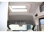 LMC Camper C590 'Innovan' Buscamper. Geweldig mooie LMC buscamper ! V.v. de krachtige 170pk Ford dieselmotor. Airco, voorraamverw., Xenon verlichting, trekhaak, luifel, metallic lak, LM wielen, garage, camera, adapt. cruise cntrl, lane assist, koel-, vriesvak, toilet, kookgelegenheid etc.