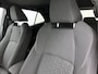 Toyota Corolla 1.8 Hybrid Dynamic ACC | PDC v+a | Stoel en stuurverwarming | Aut. inparkeren | QI | Camera |