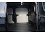 Ford E-Transit Custom 340 L2H1 Limited 65 kWh 218pk - LED - 360 Camera - B&O - ACC - Navi - Stoel/Stuurverwarming - Trekhaak - Rijklaar