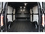 Ford E-Transit Custom 340 L2H1 Limited 65 kWh 218pk - LED - 360 Camera - B&O - ACC - Navi - Stoel/Stuurverwarming - Trekhaak - Rijklaar