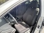 Toyota Prius 1.8 Dynamic HEV | BTW Auto | Stoelverwarming | Head-Up | Camera | Dodehoeksensoren |