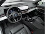 BMW 5-Serie Touring 530e M-Sport Pro - Pano - Trekhaak - ACC - Head-up - Harman Kardon