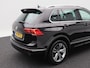 Volkswagen Tiguan 1.5 TSi 150 Pk Automaat R-Line | Stoelverwarming | Panorama dak | Camera | Carplay | Adaptive Cruise | 19 Inch | 90.811 Km !!